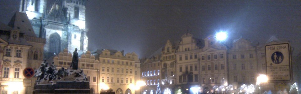 Source Fabricz: Snowy evening in Prague